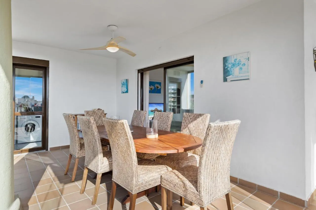 Costa Del Solbeleving Pur Sang Apartment Castillo de Sabinillas Spain